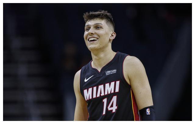 篮球比赛的 篮球比赛的