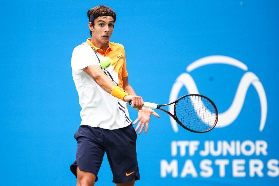 着丰富的战 着丰富的战