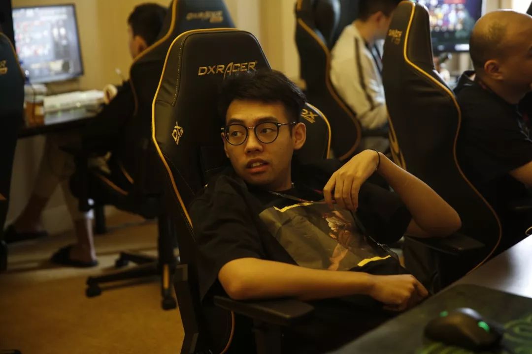 更是清醒的 更是清醒的